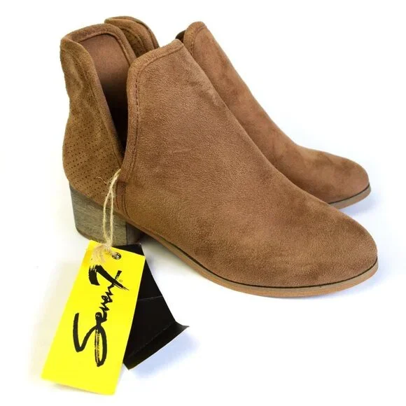 NWT SEVEN7 Vegan Suede Soho Ankle Booties Size 6 - Picture 2 of 12